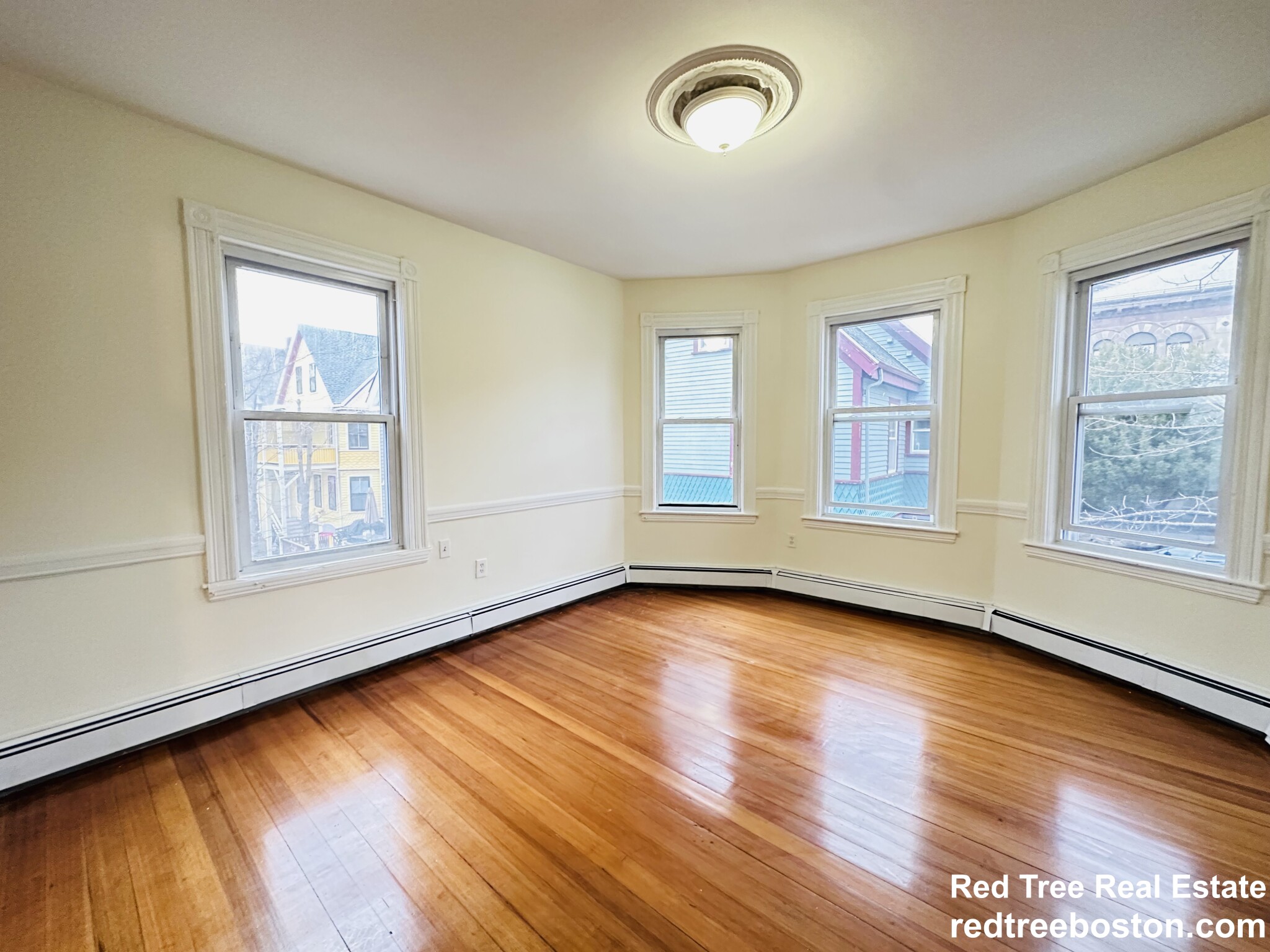 47R Creighton St, Jamaica Plain