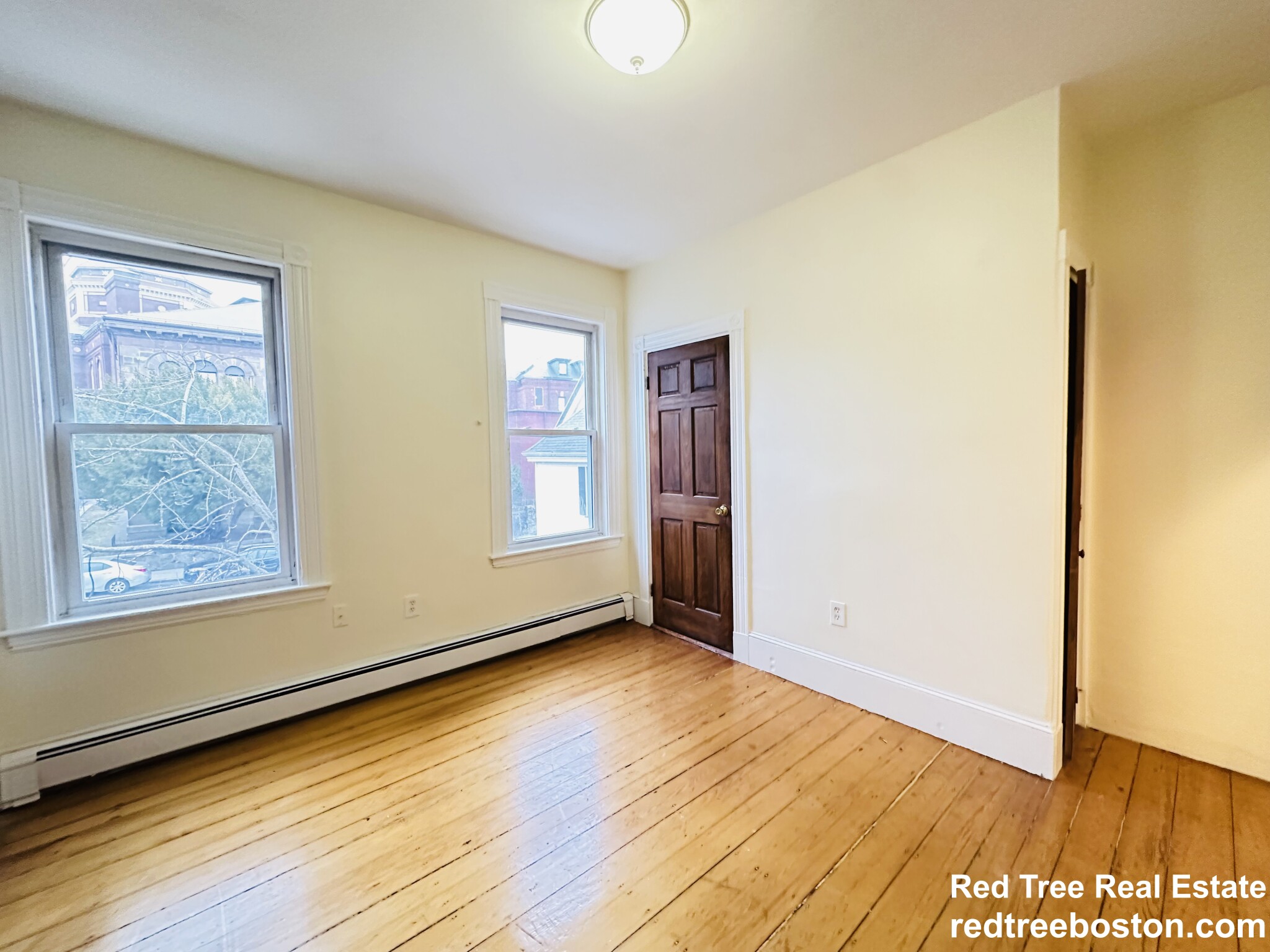 47R Creighton St, Jamaica Plain