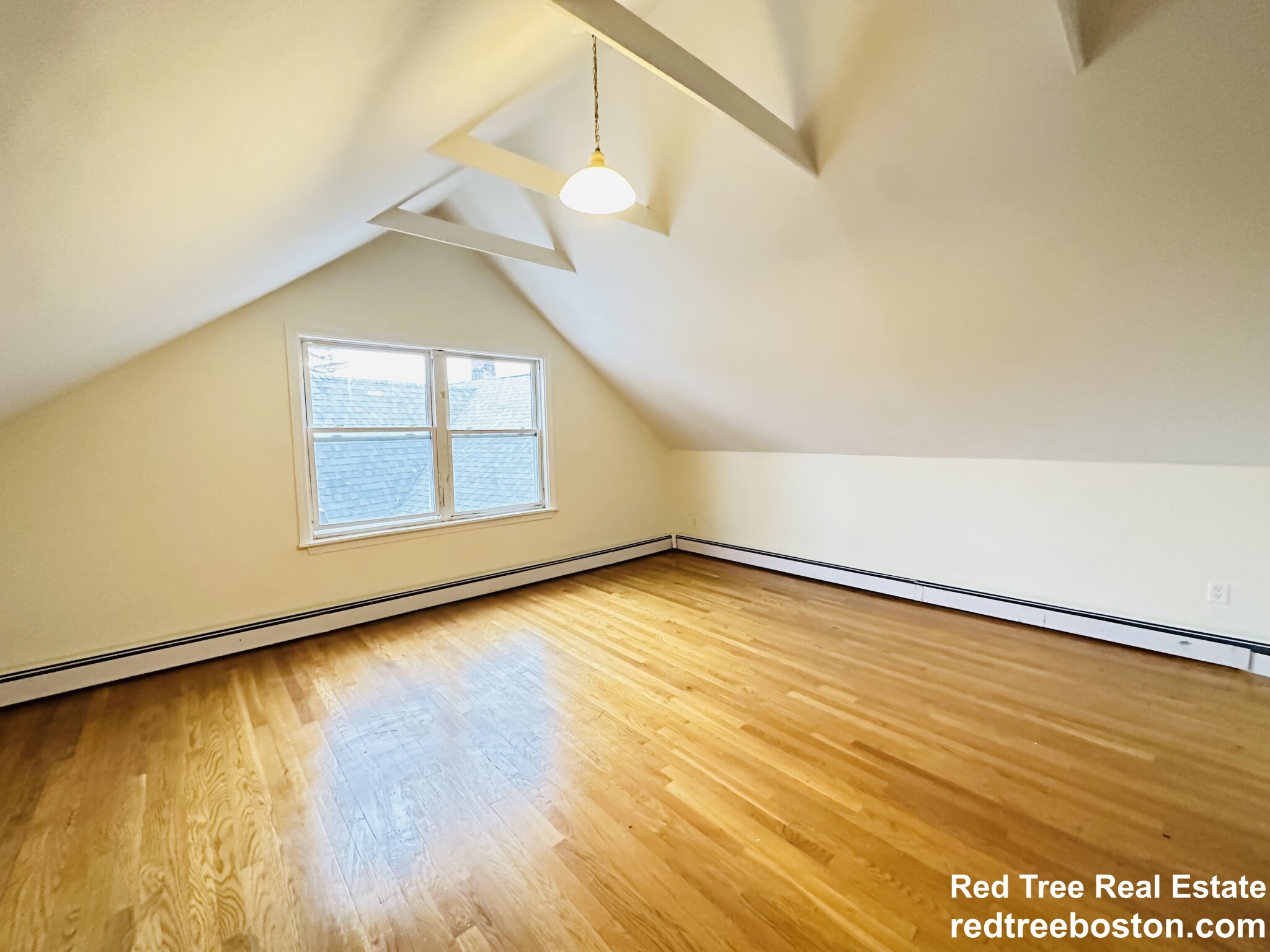 47R Creighton St, Jamaica Plain