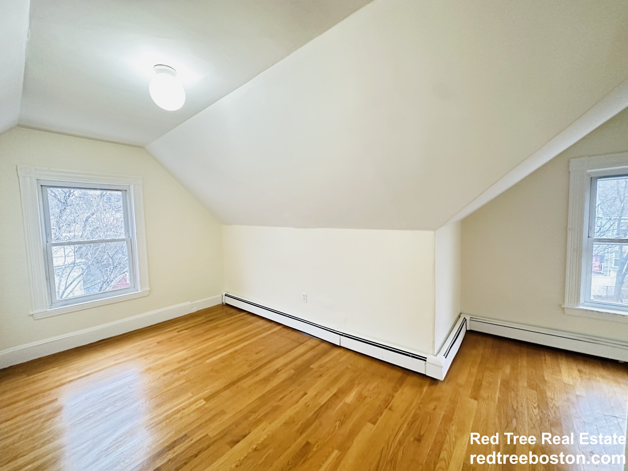 47R Creighton St, Jamaica Plain