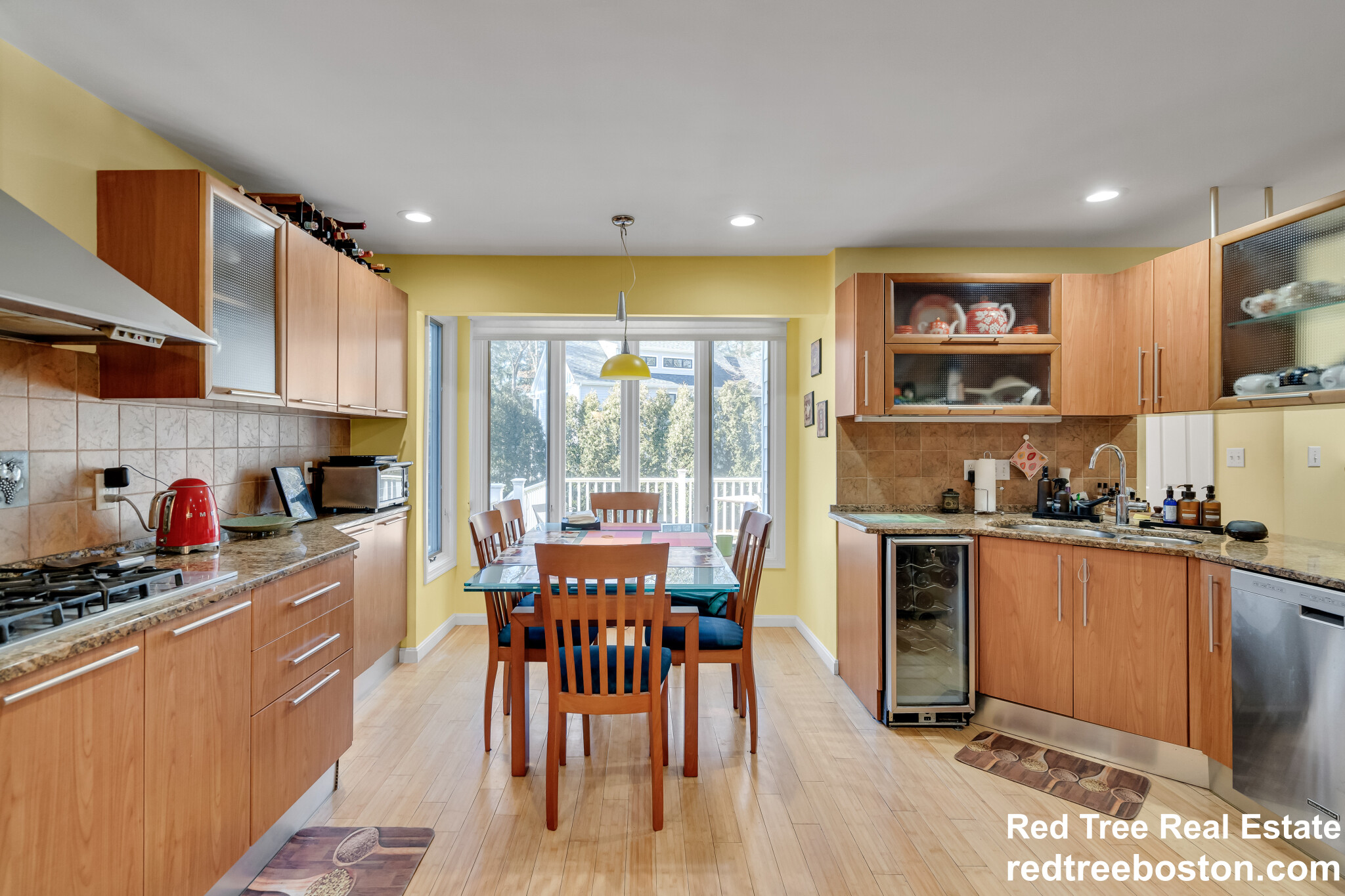 829 Chestnut St, Waban