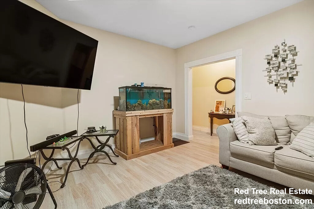 24 Weld Hill St, Jamaica Plain