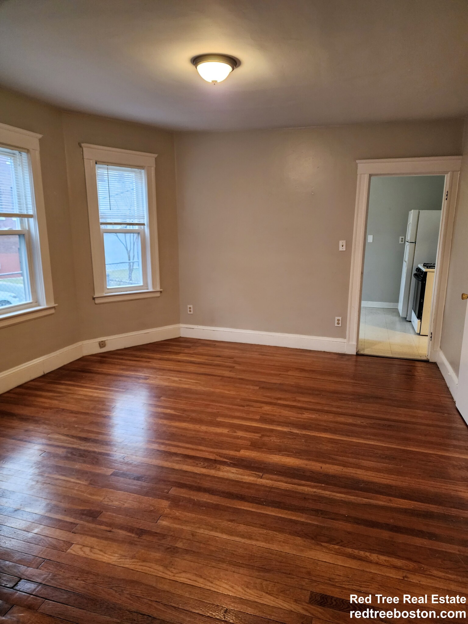 8 Woodside Ave, Jamaica Plain