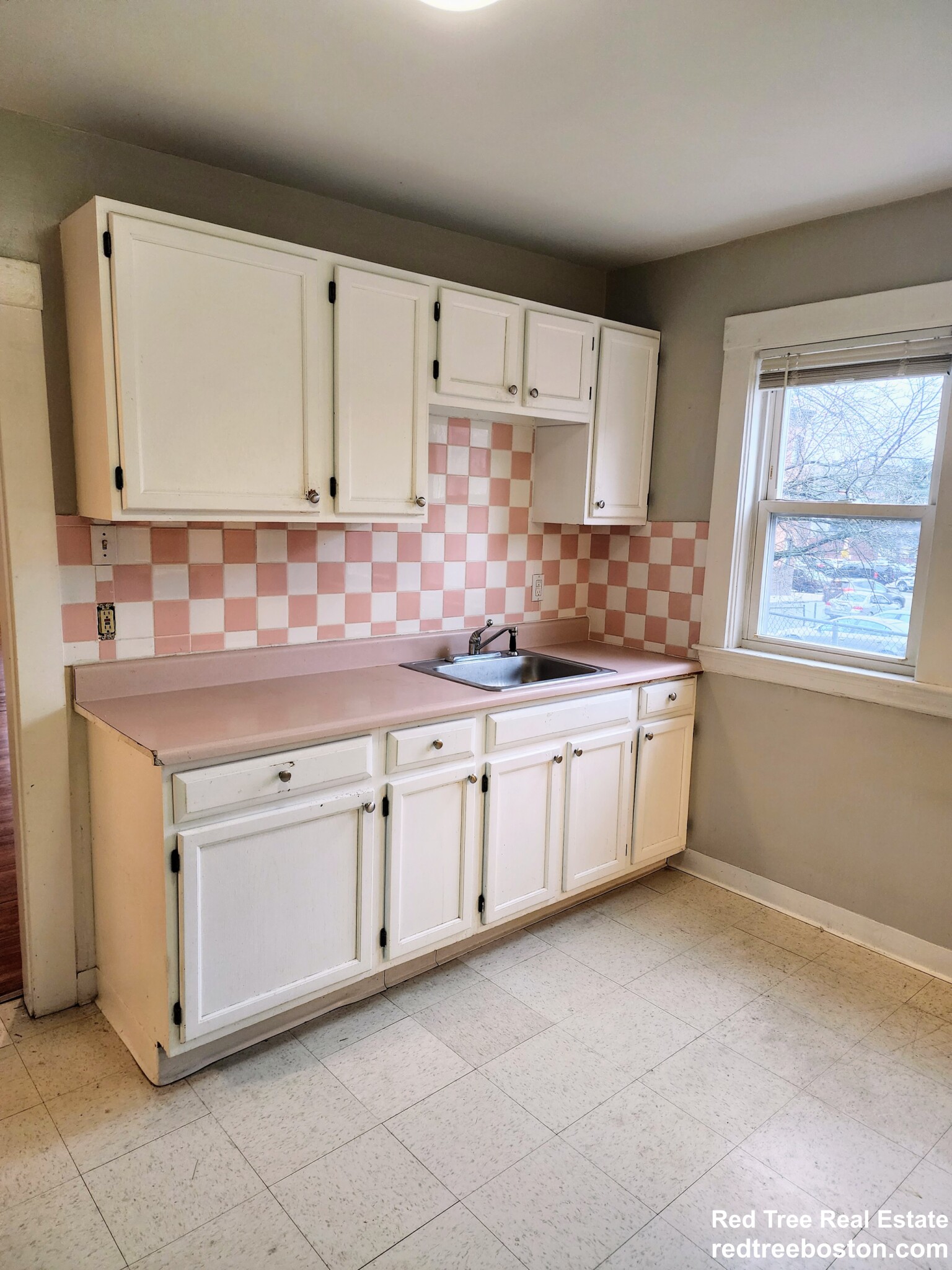 8 Woodside Ave, Jamaica Plain