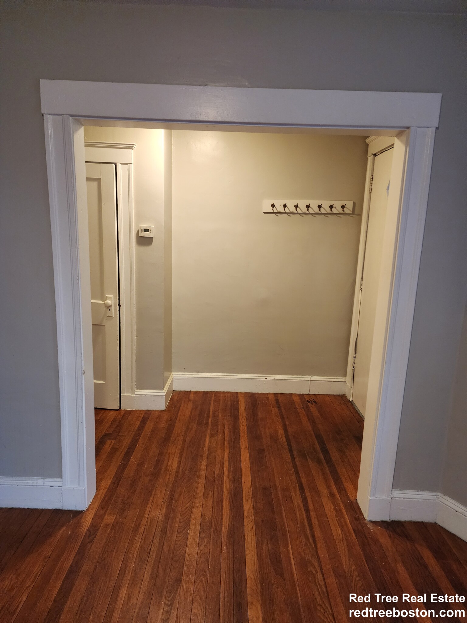 8 Woodside Ave, Jamaica Plain