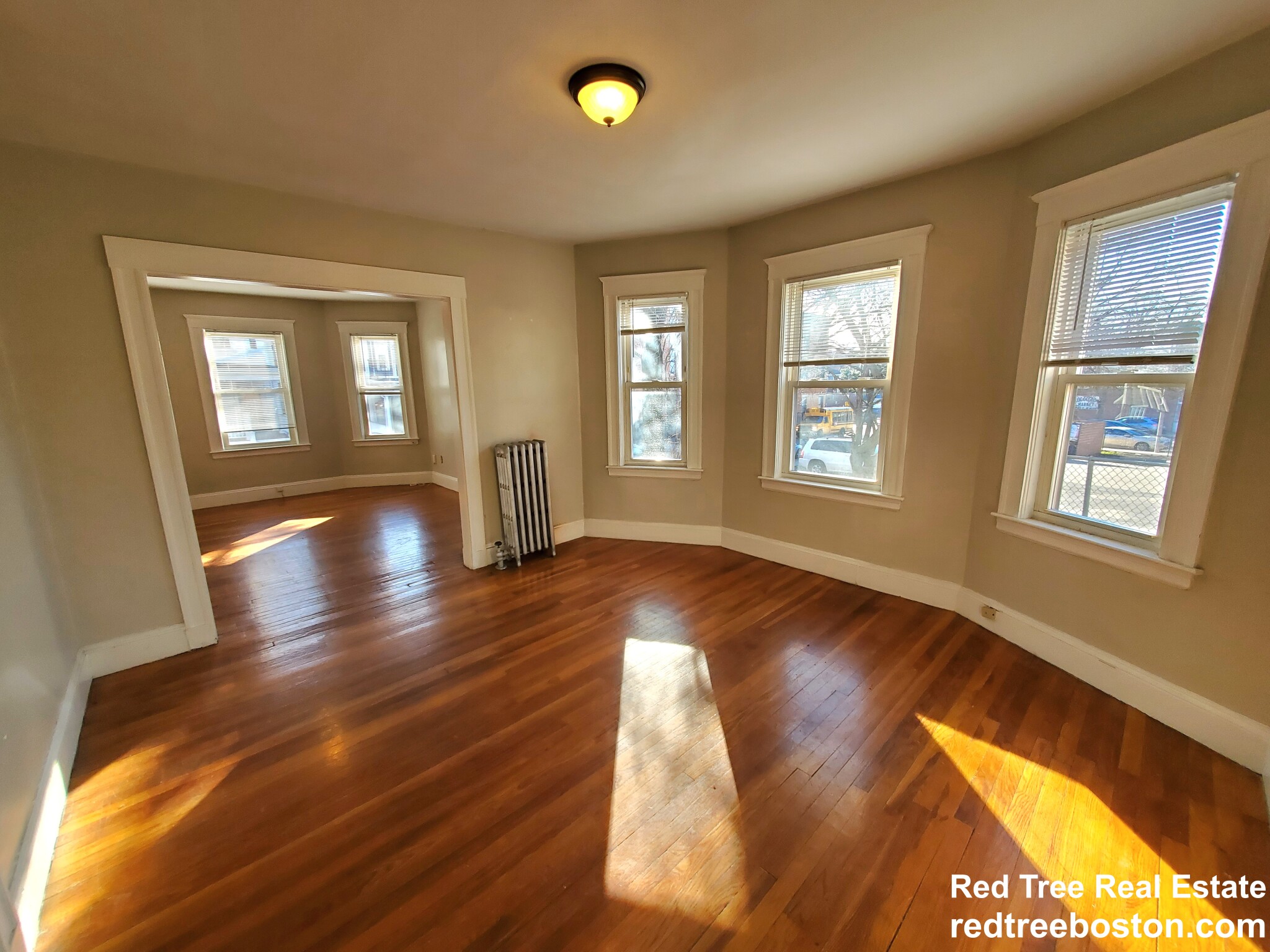 8 Woodside Ave, Jamaica Plain