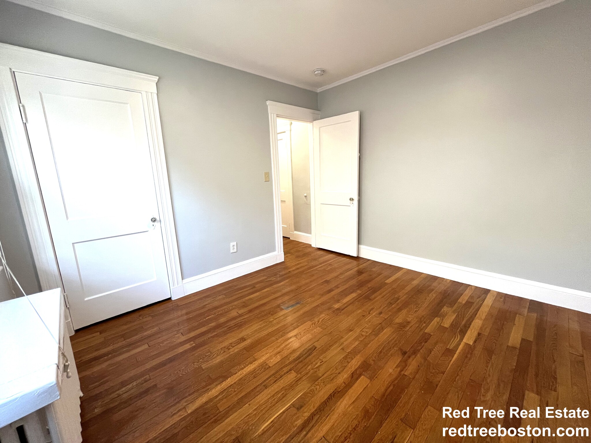 130 Grove St, West Roxbury