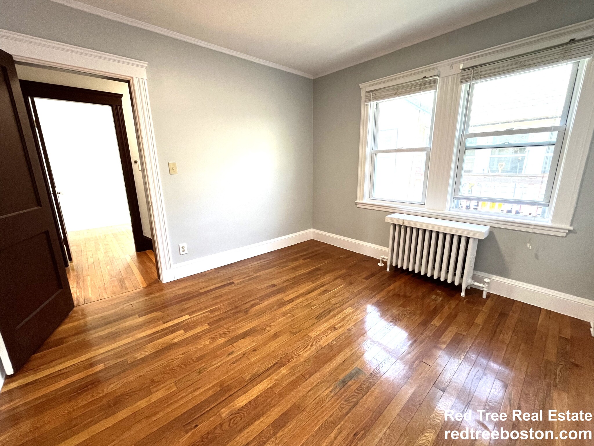 130 Grove St, West Roxbury