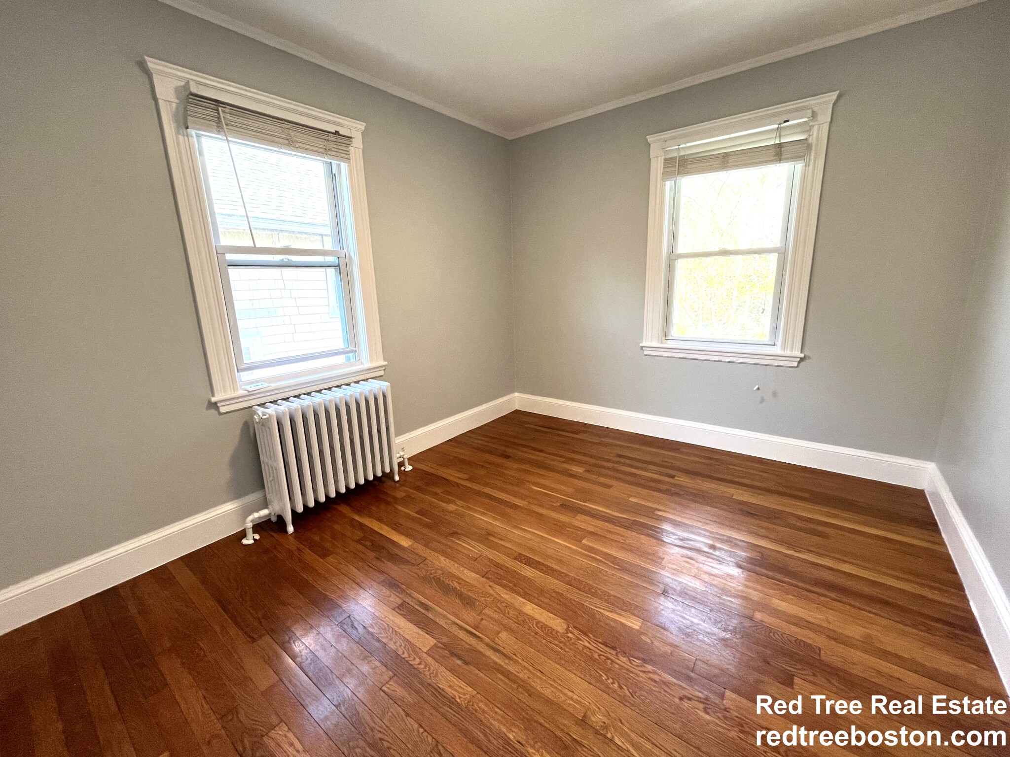 130 Grove St, West Roxbury