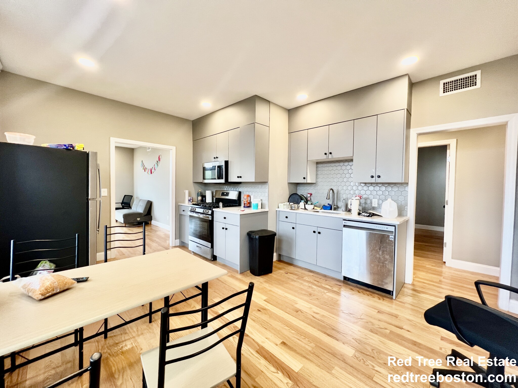 1914 Beacon St, Brighton