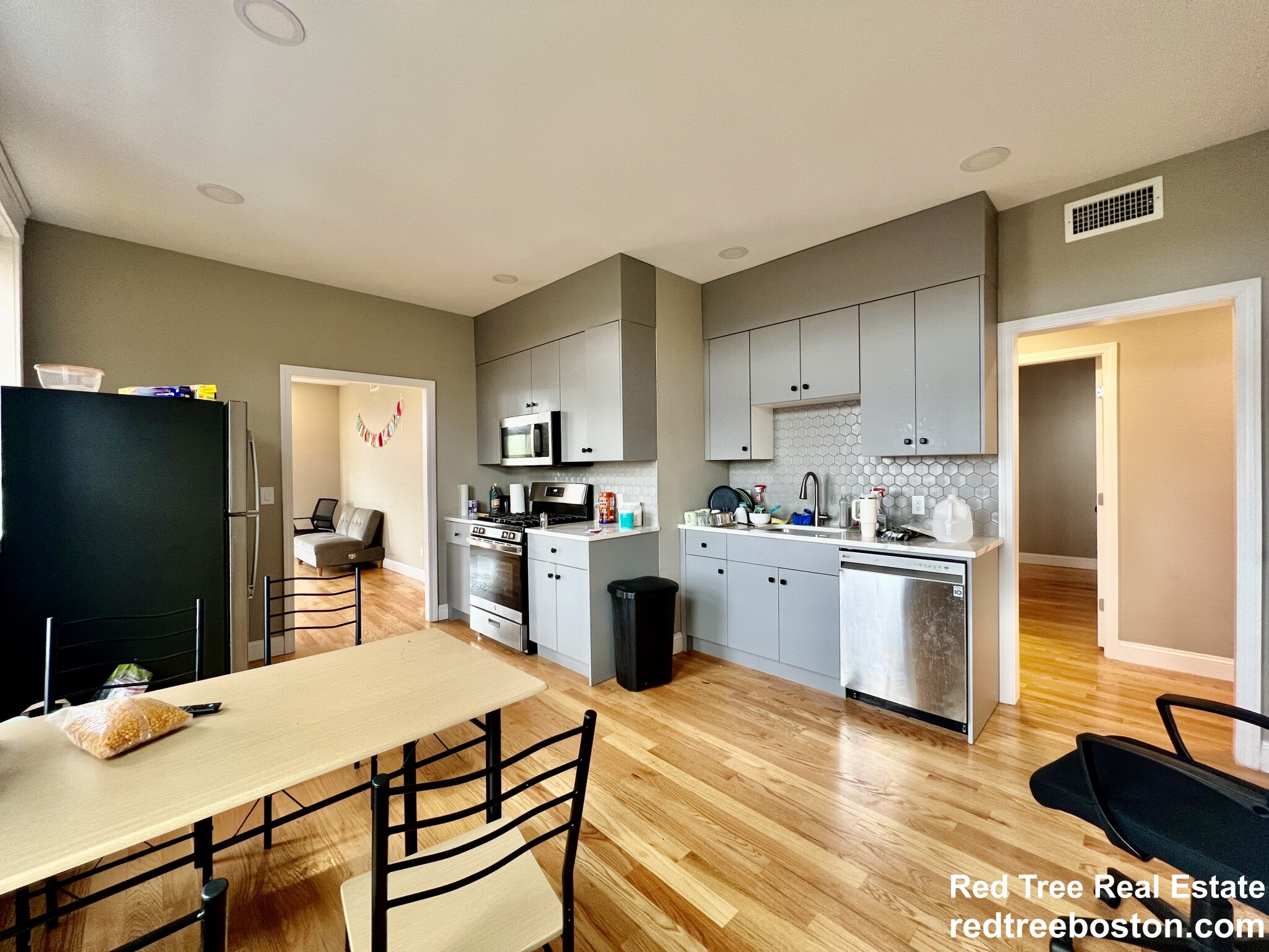 1914 Beacon St, Brighton