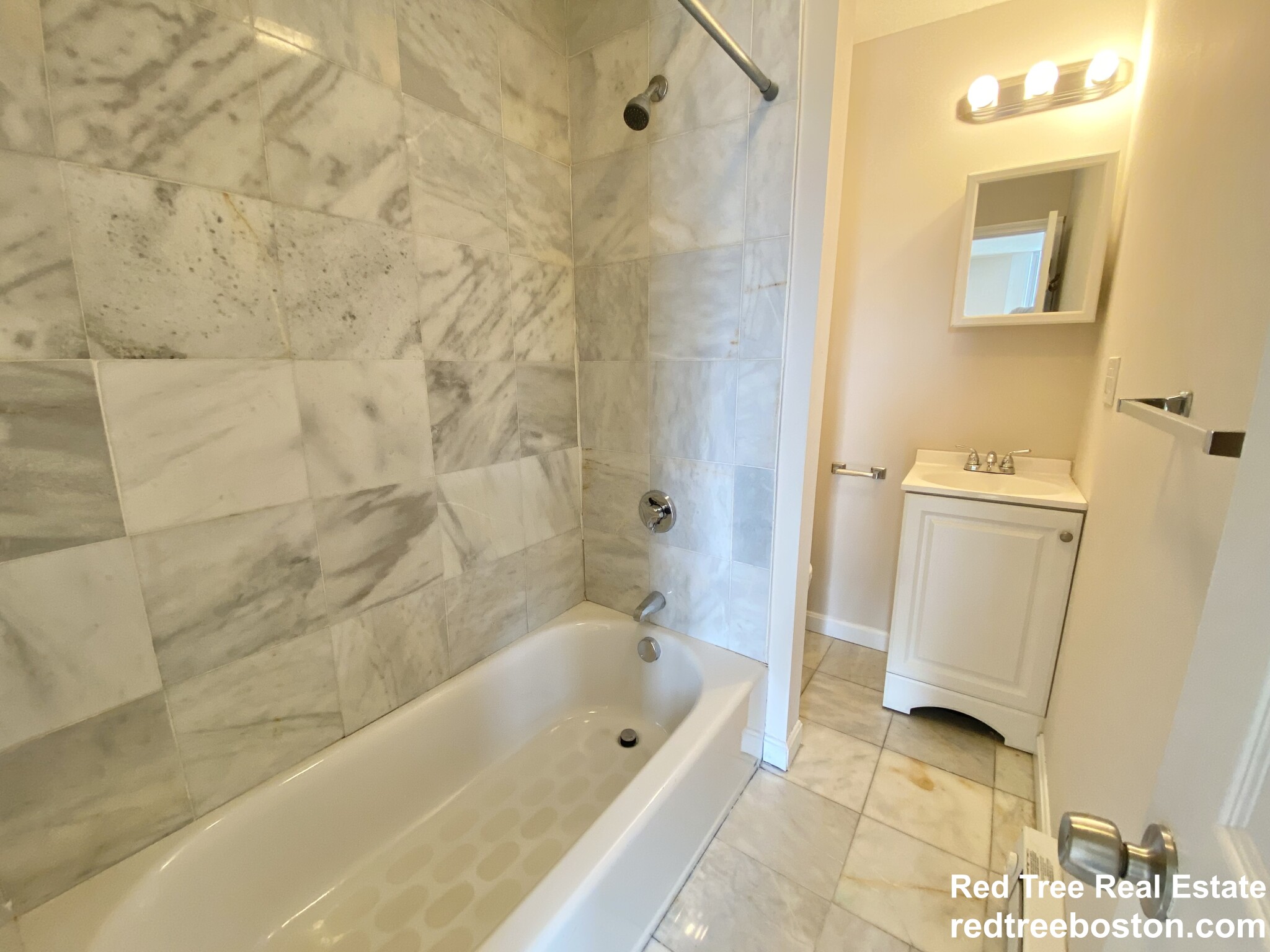 506 East Broadway, South Boston