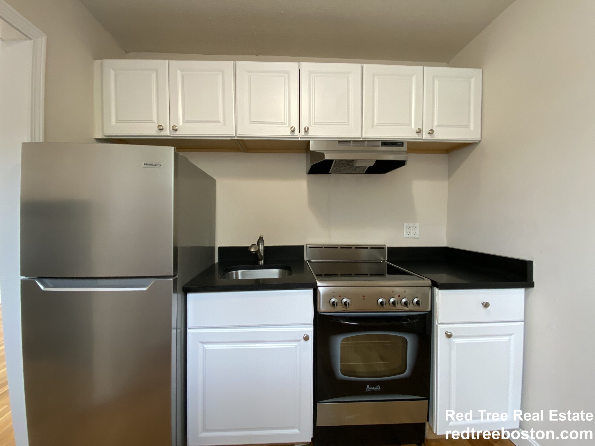 506 East Broadway, South Boston