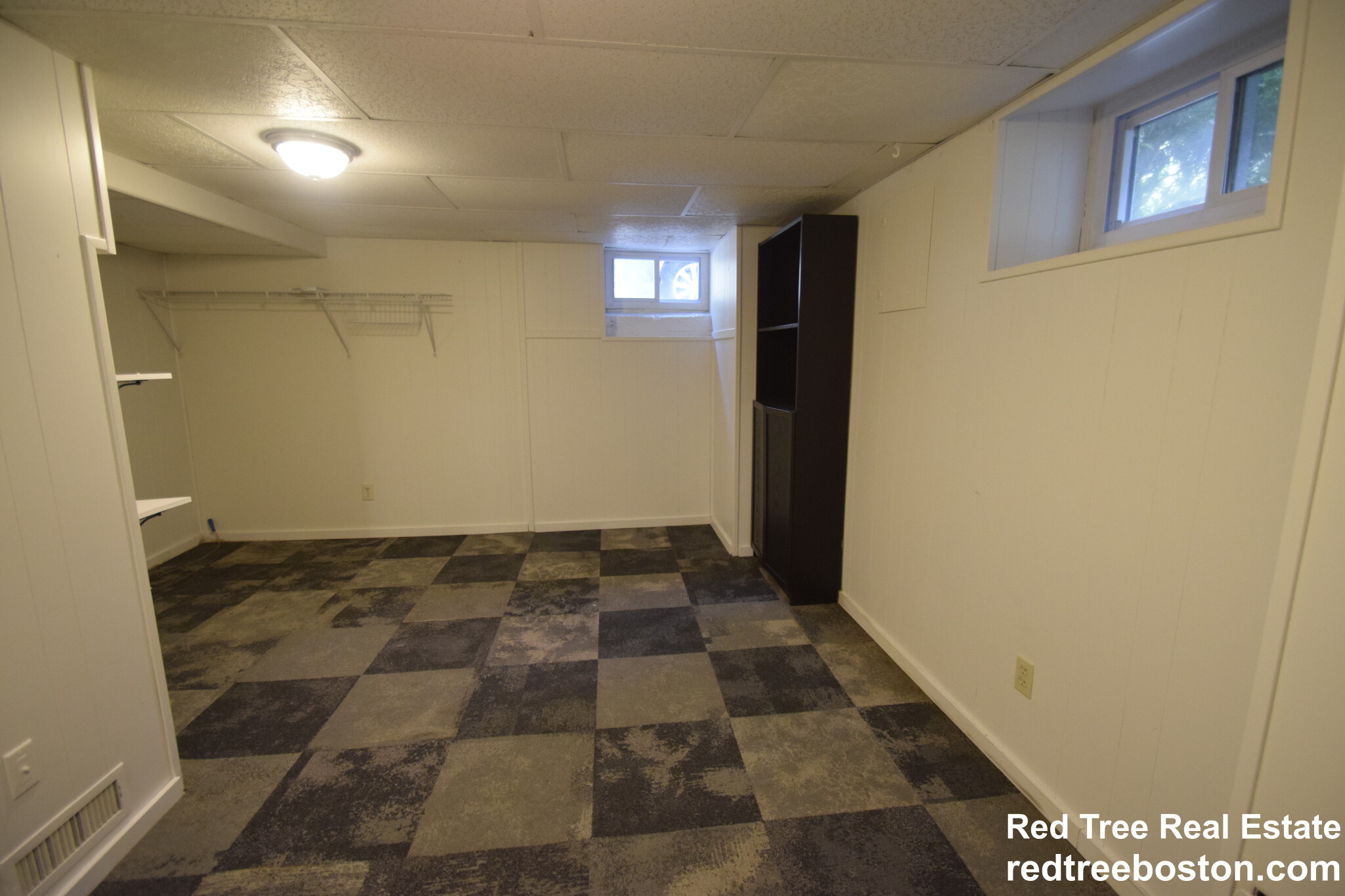 20 Oak Ter, Newton Highlands