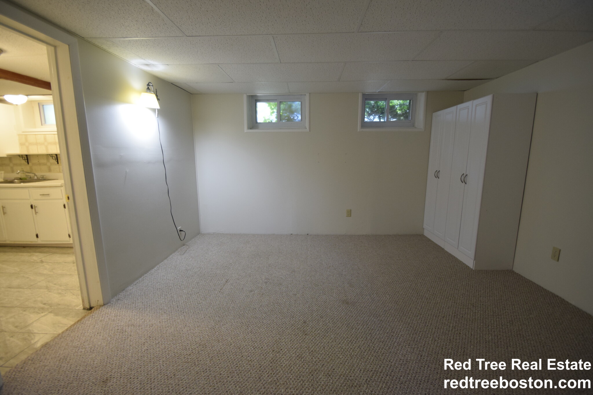 20 Oak Ter, Newton Highlands