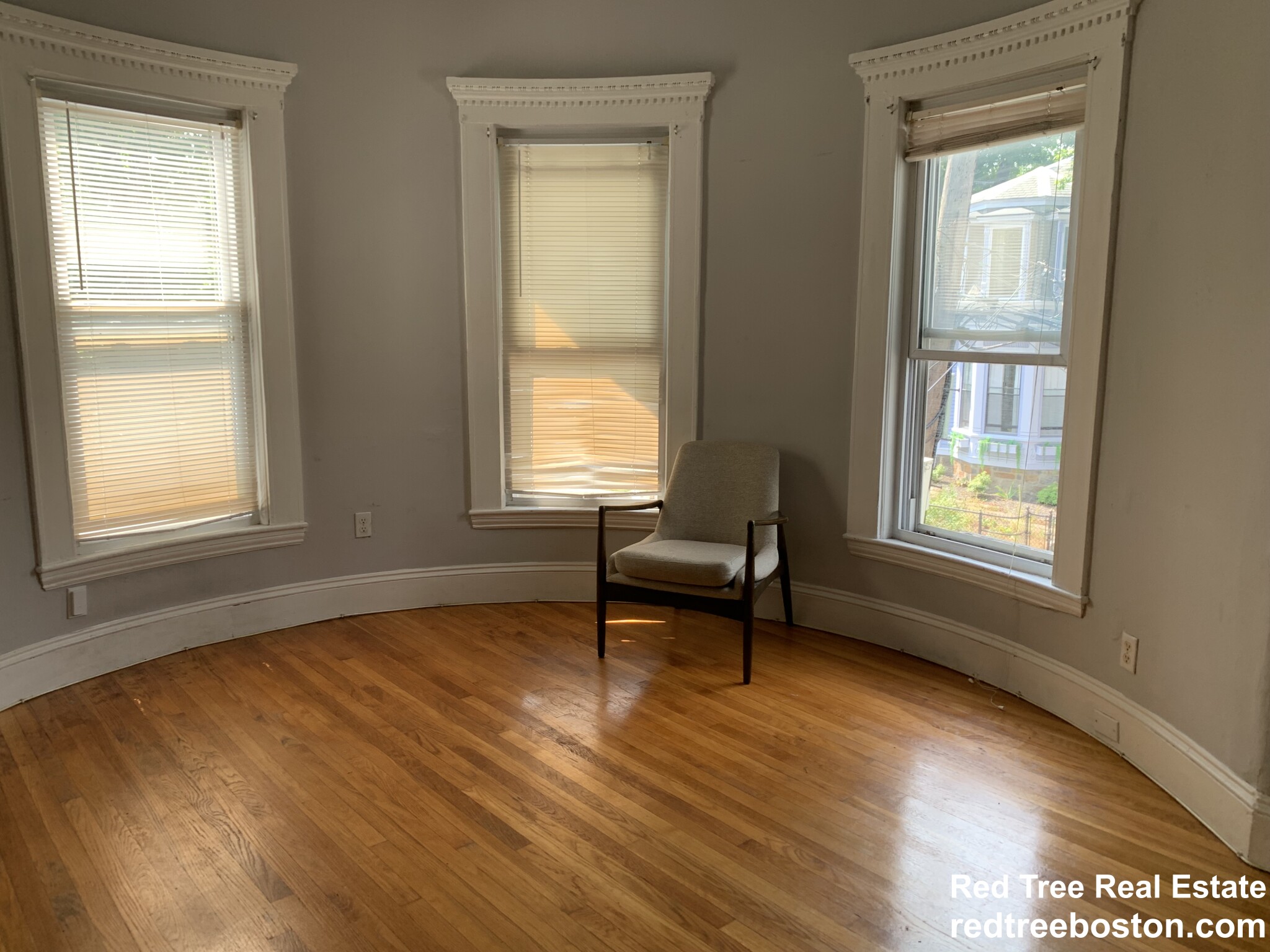 1 Cobden St, Roxbury