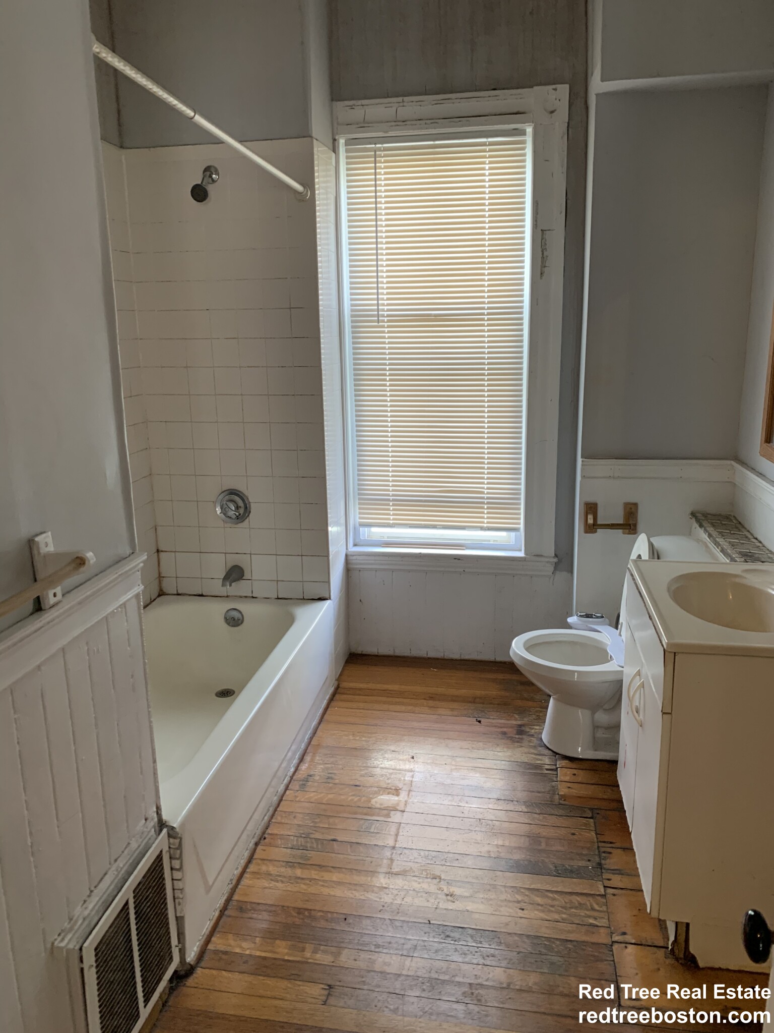 1 Cobden St, Roxbury