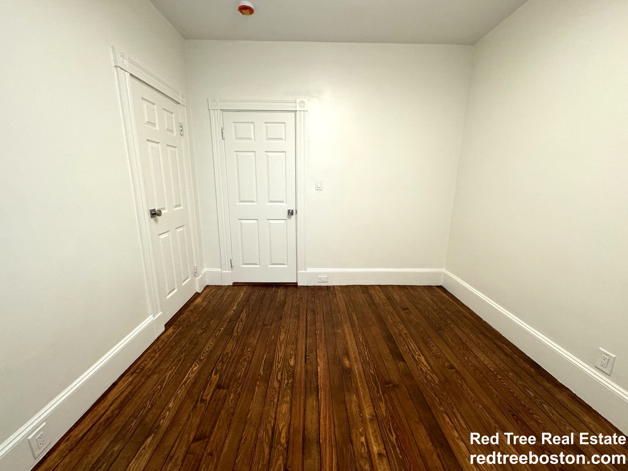 11 East Milton Rd, High Street Hill