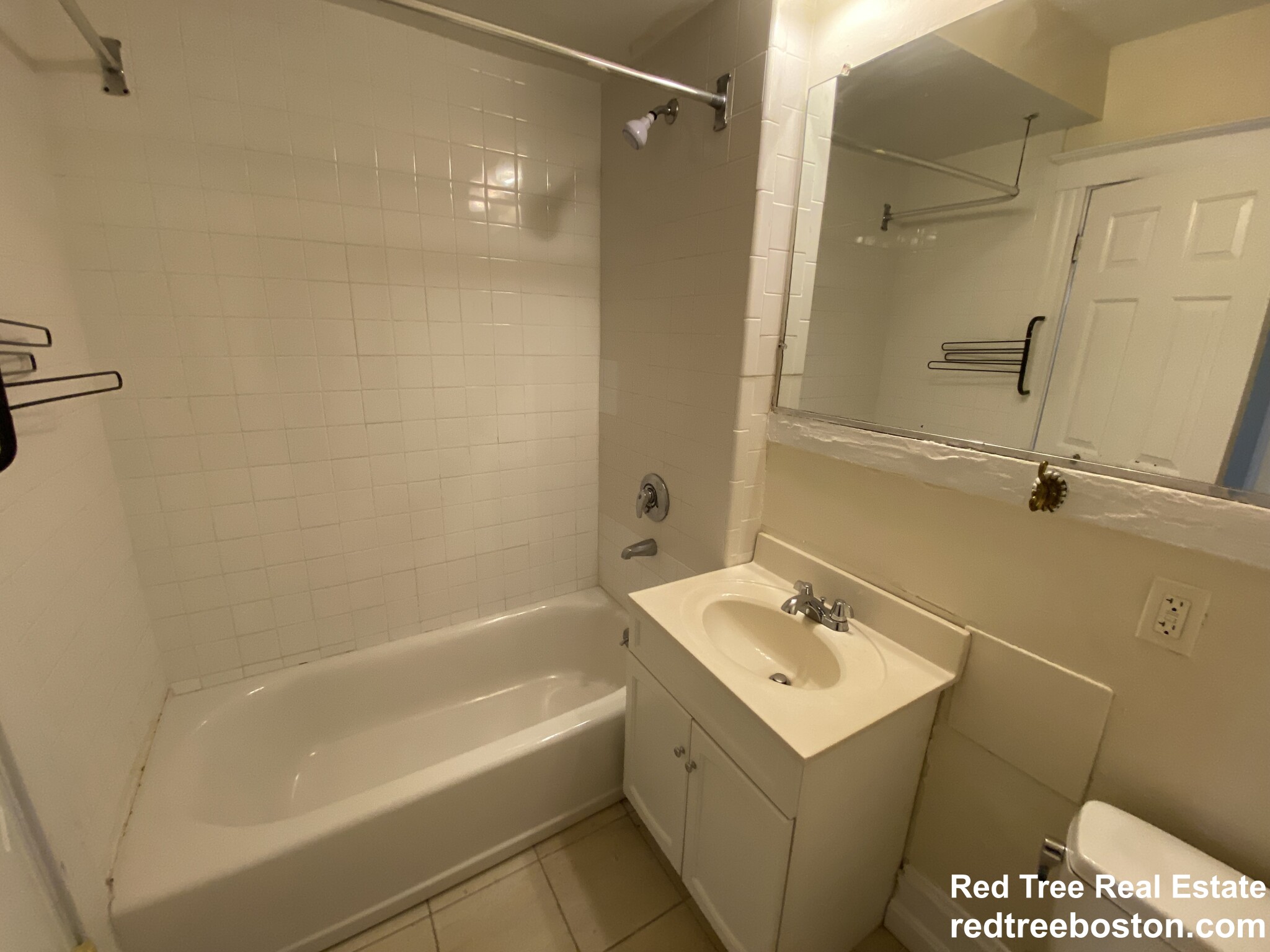 9 Barrows St, Allston