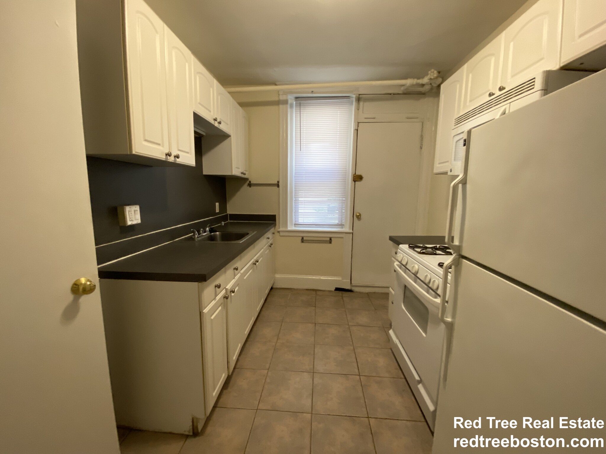 9 Barrows St, Allston