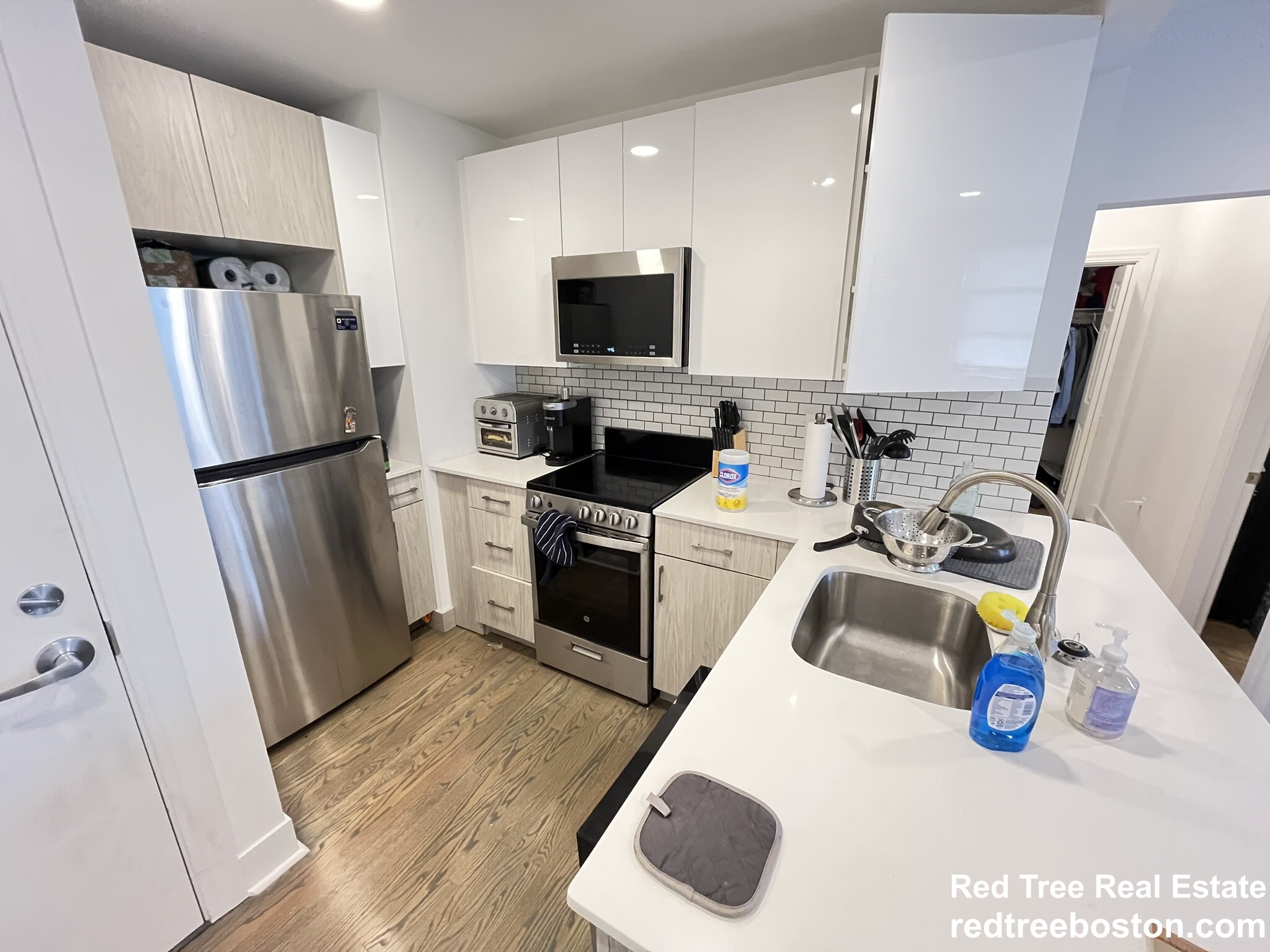 19 Peterborough St, Fenway