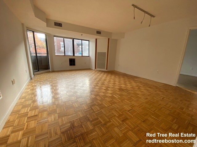 147 Kelton St, Allston