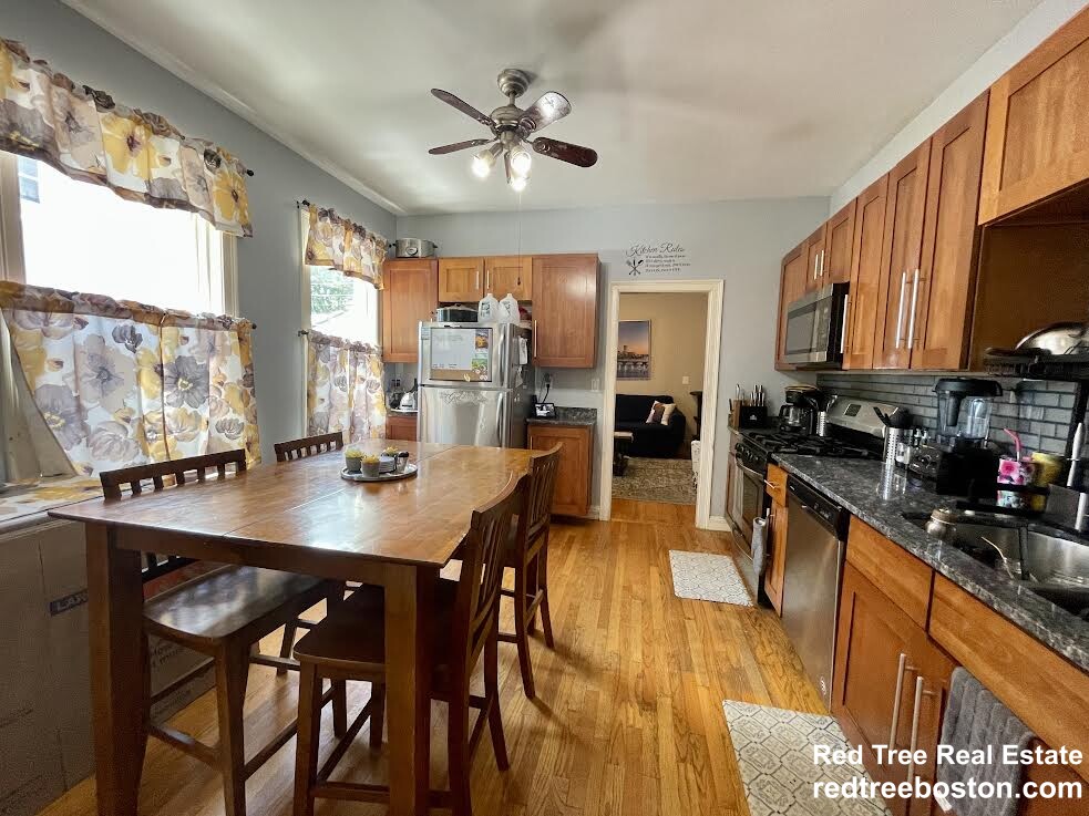 12 Jacob St, Dorchester