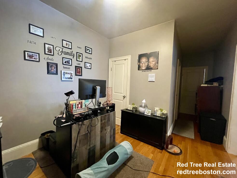 12 Jacob St, Dorchester