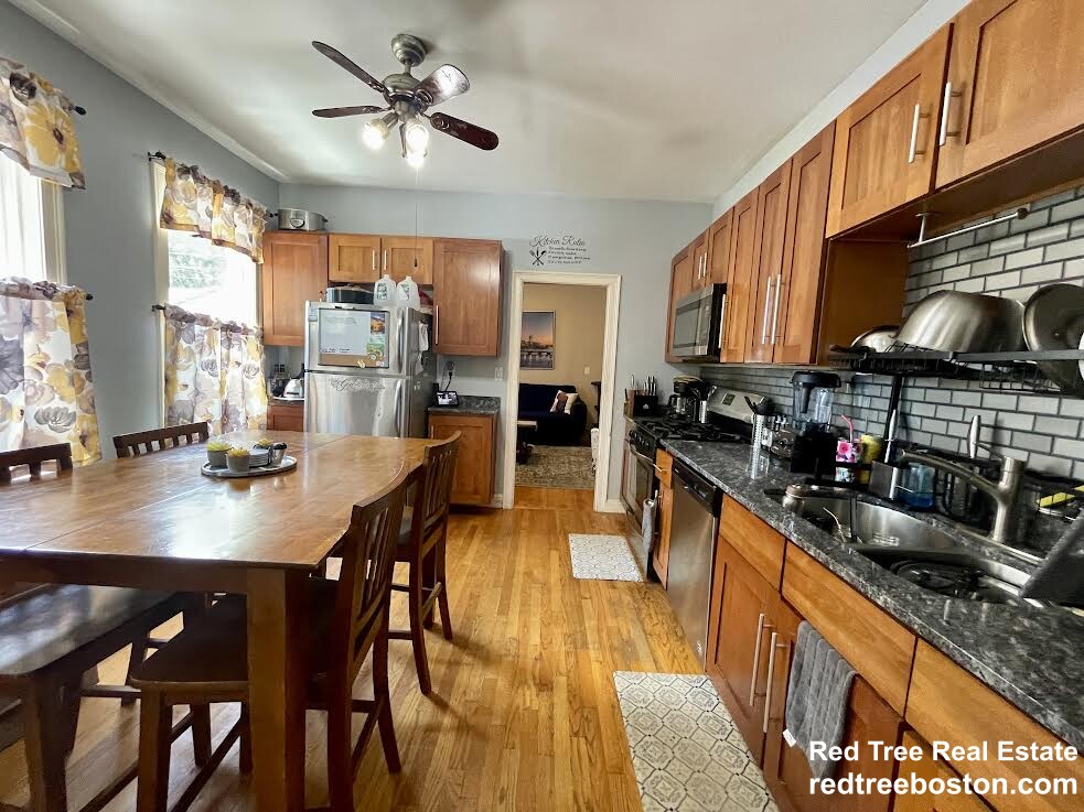 12 Jacob St, Dorchester