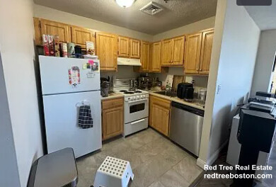 1126 Boylston St, Fenway