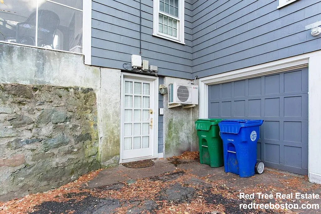 25 Westfield Rd, West Newton