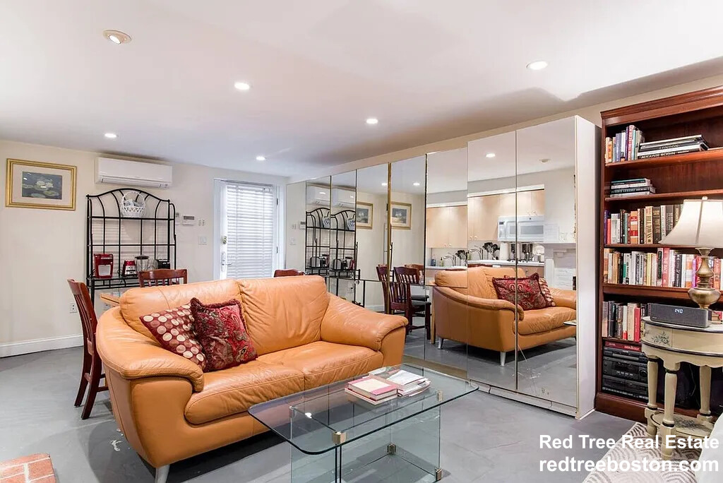 25 Westfield Rd, West Newton