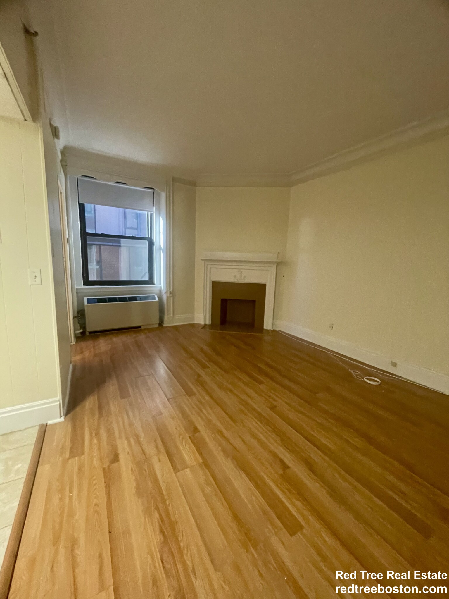 62 Boylston St, Midtown