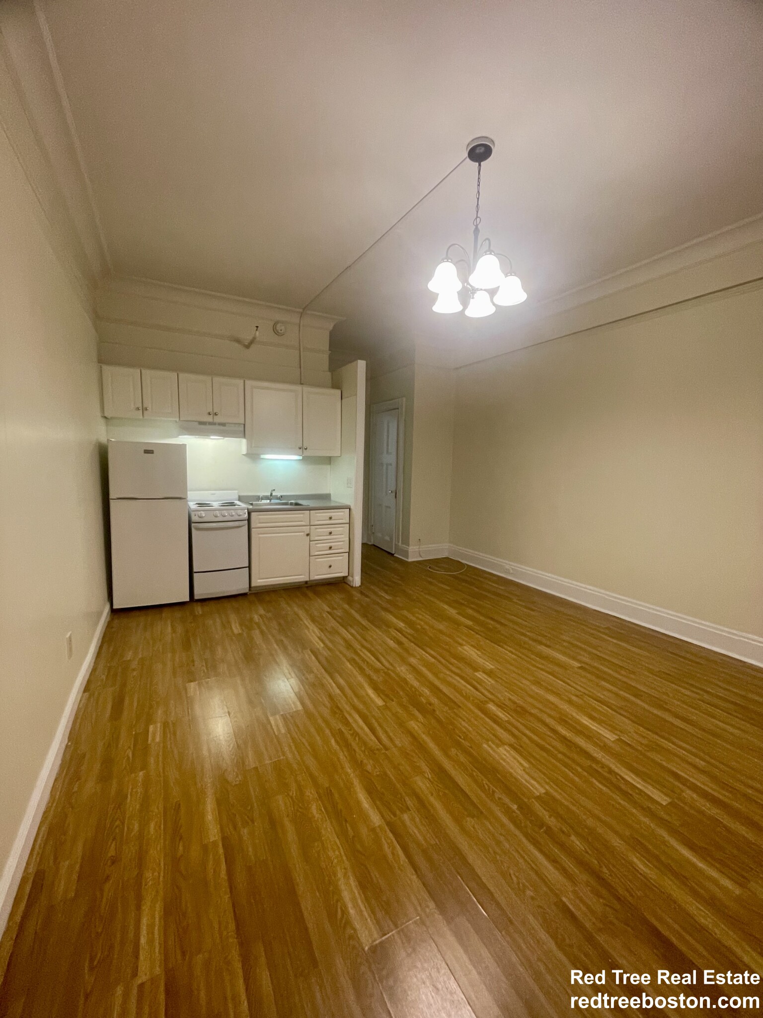 62 Boylston St, Midtown