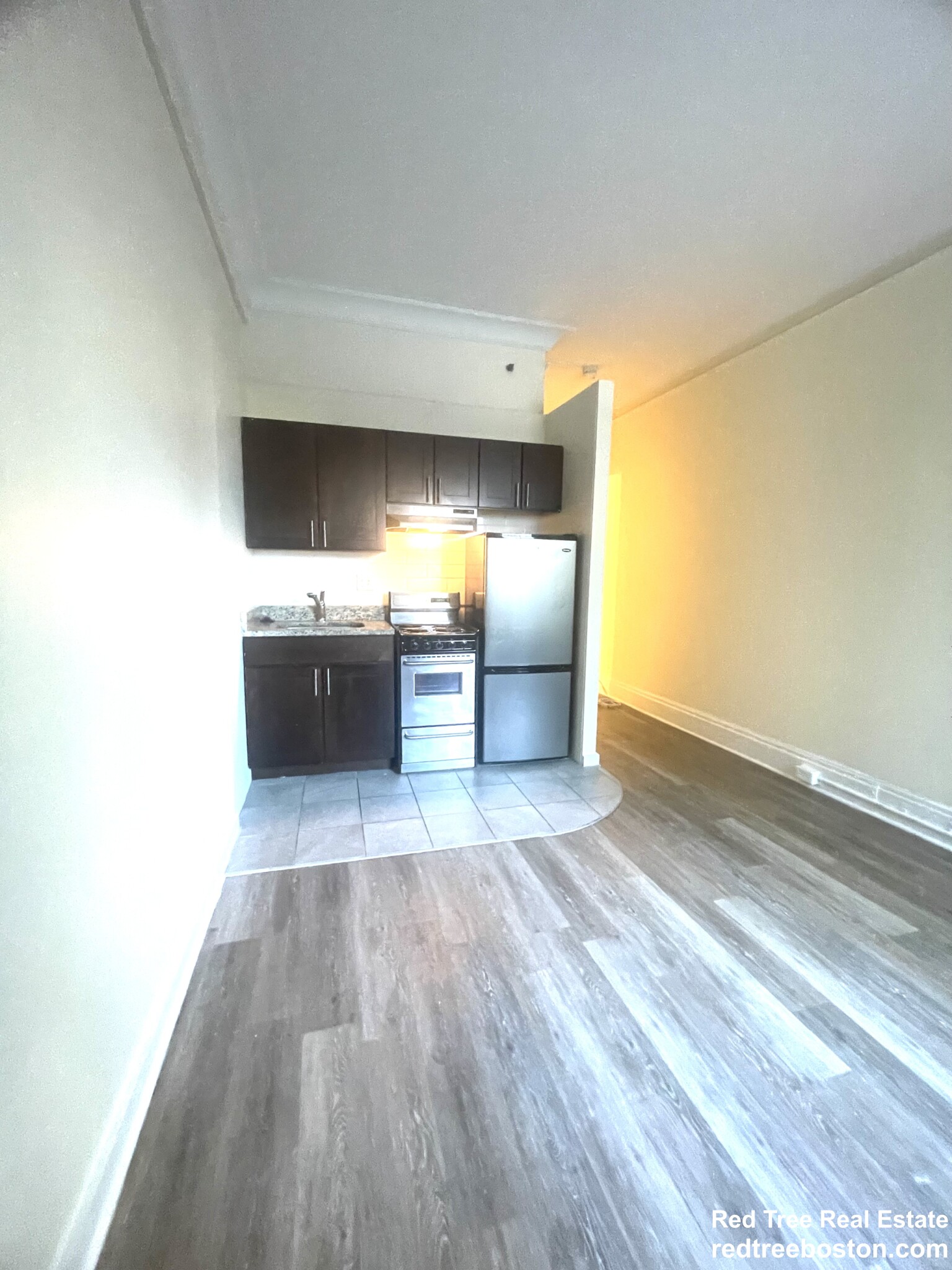 62 Boylston St, Midtown