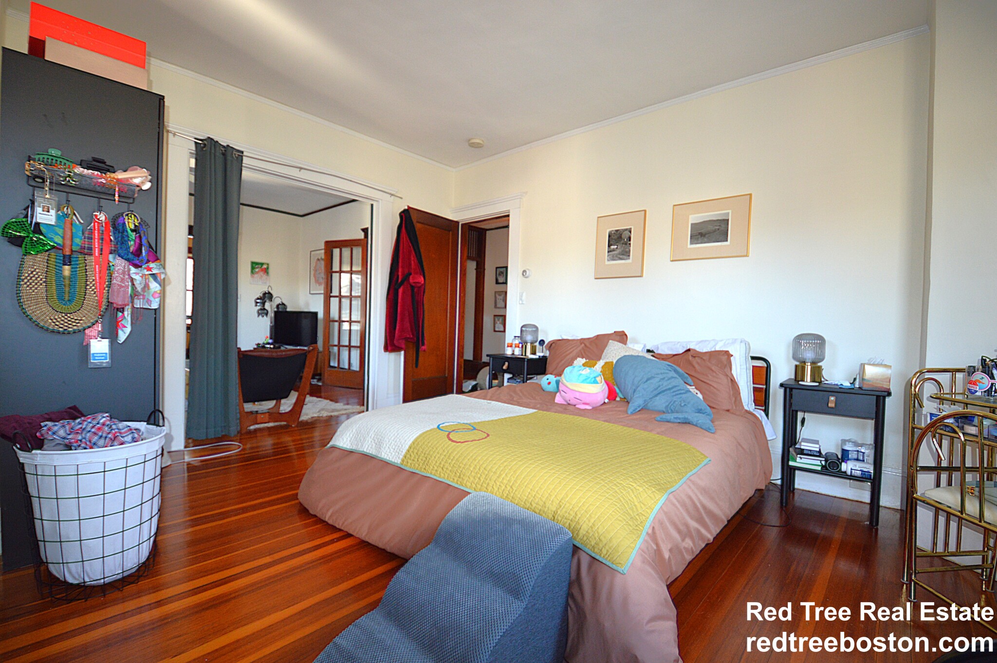 16 Nonantum St, Oak Square