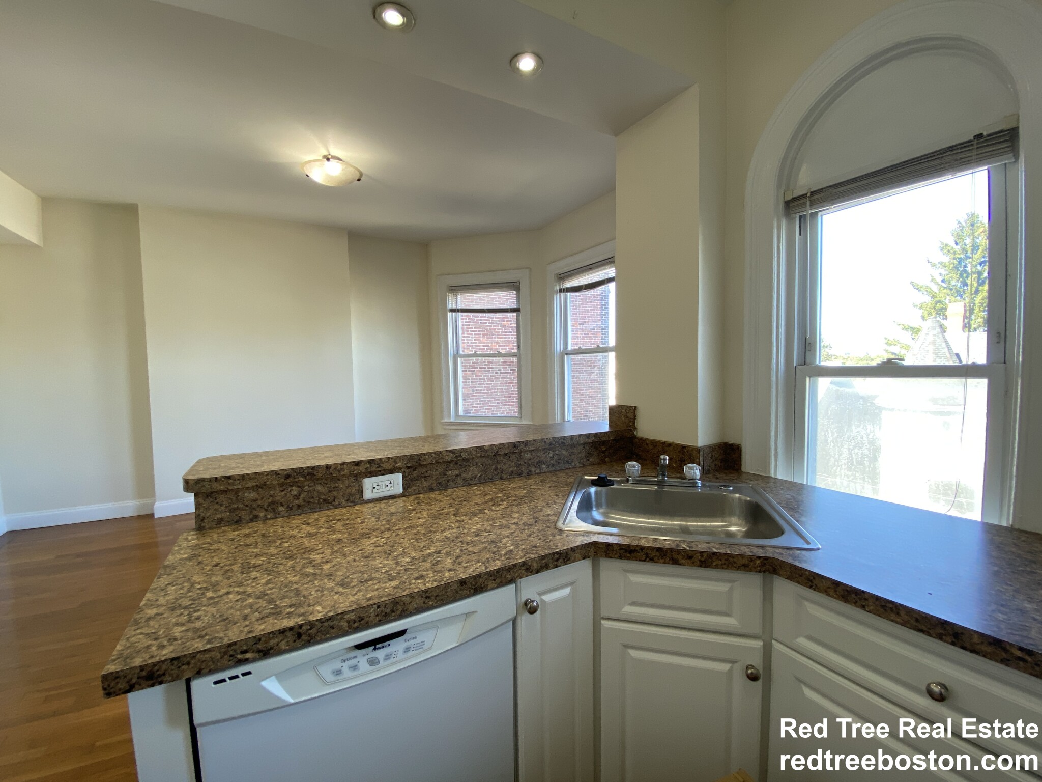 53 Ashford St, Allston