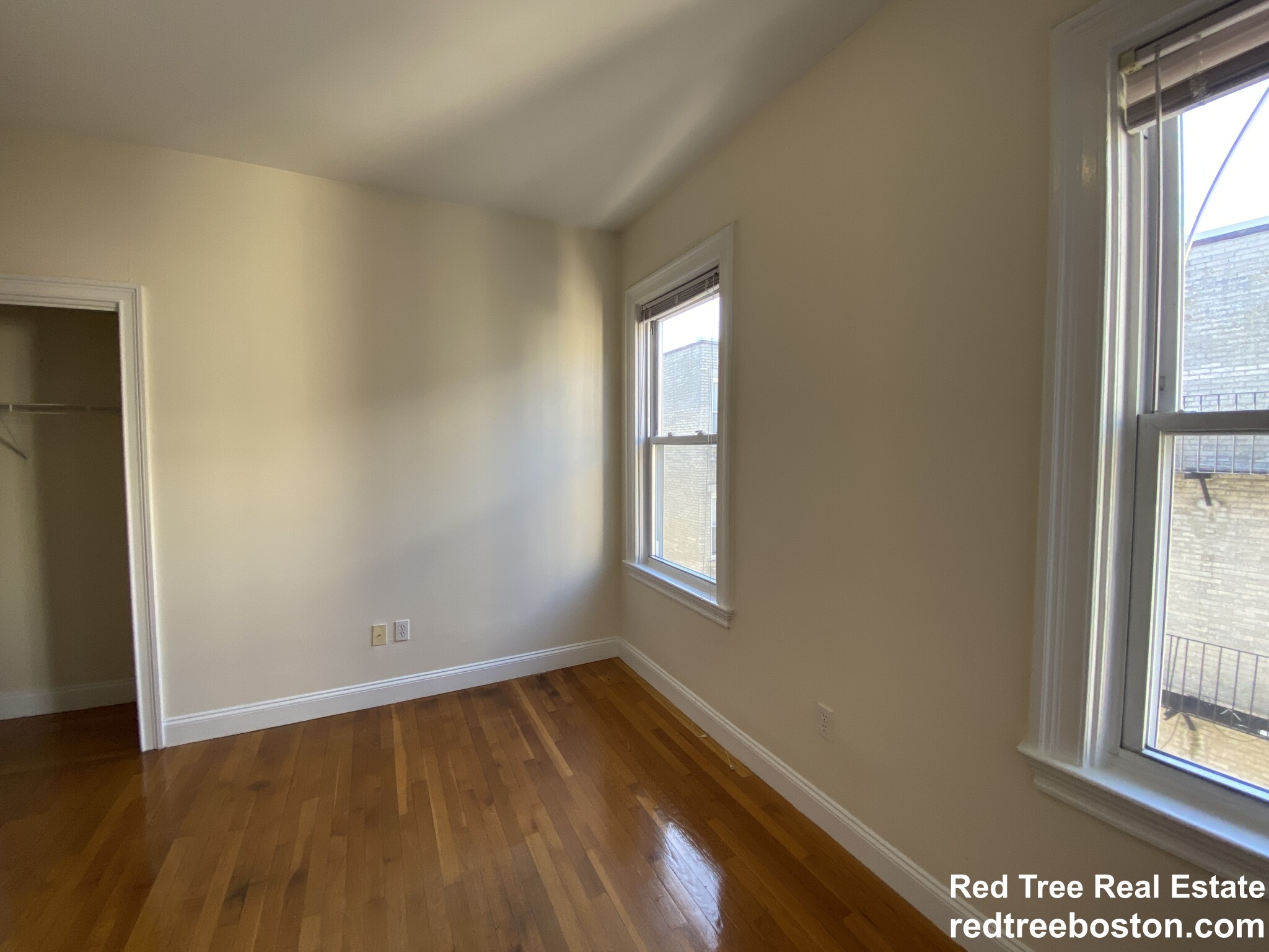 53 Ashford St, Allston