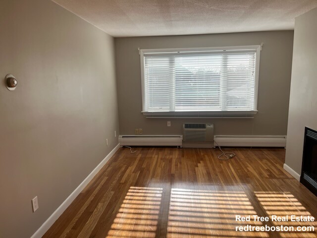 50 Evergreen St, Jamaica Plain