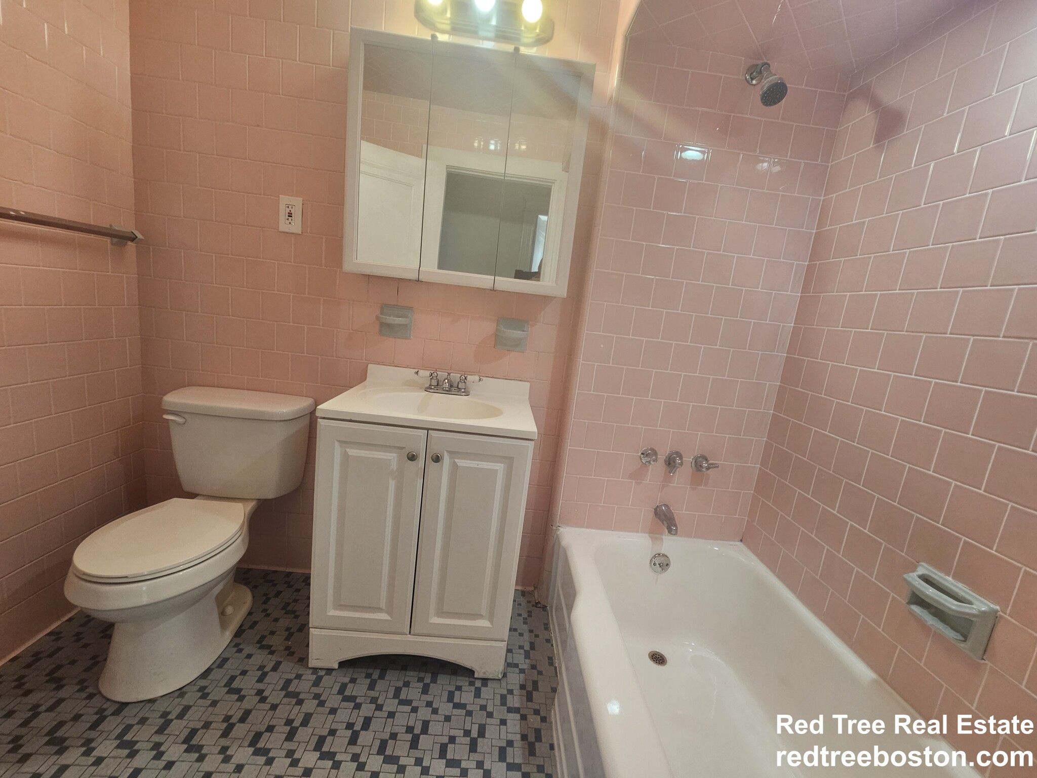 211 Saint Paul St, Coolidge Corner