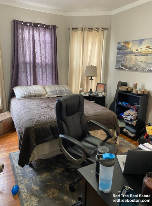 158 Holland St, Teele Square