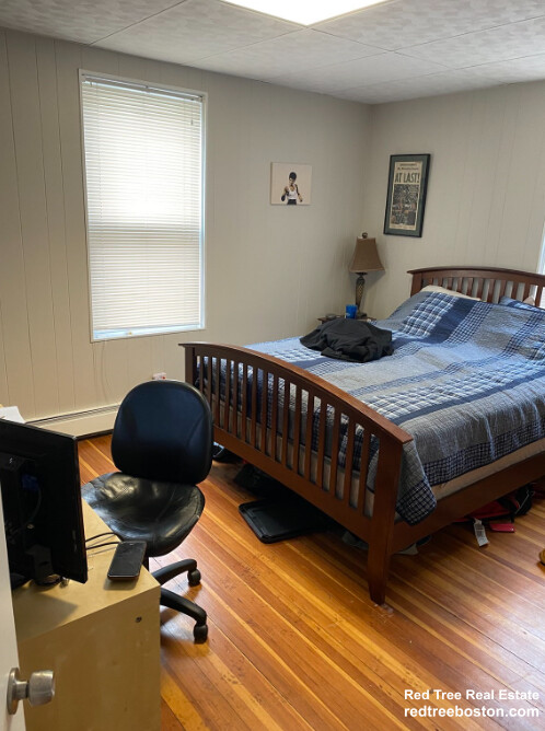 158 Holland St, Teele Square