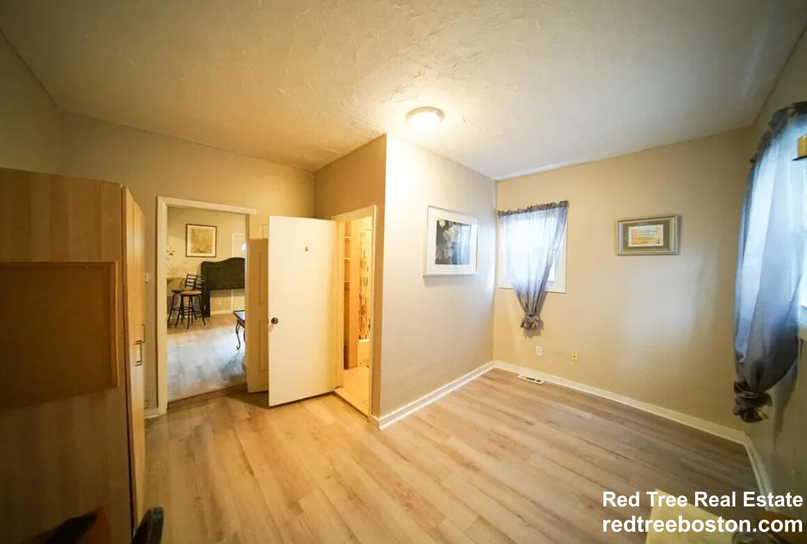 10 Gardner St, Roxbury