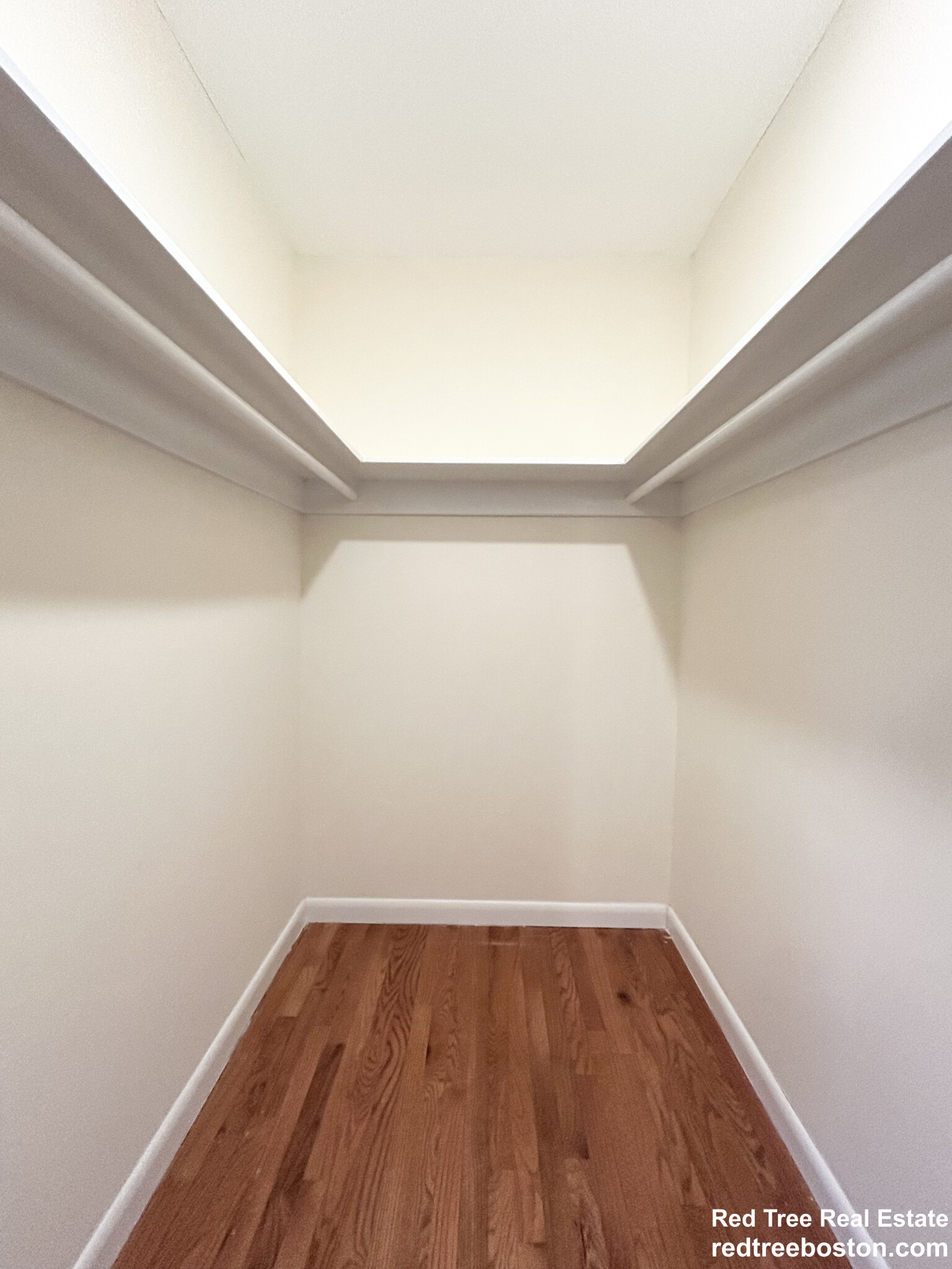 2018 Commonwealth Ave, Brighton