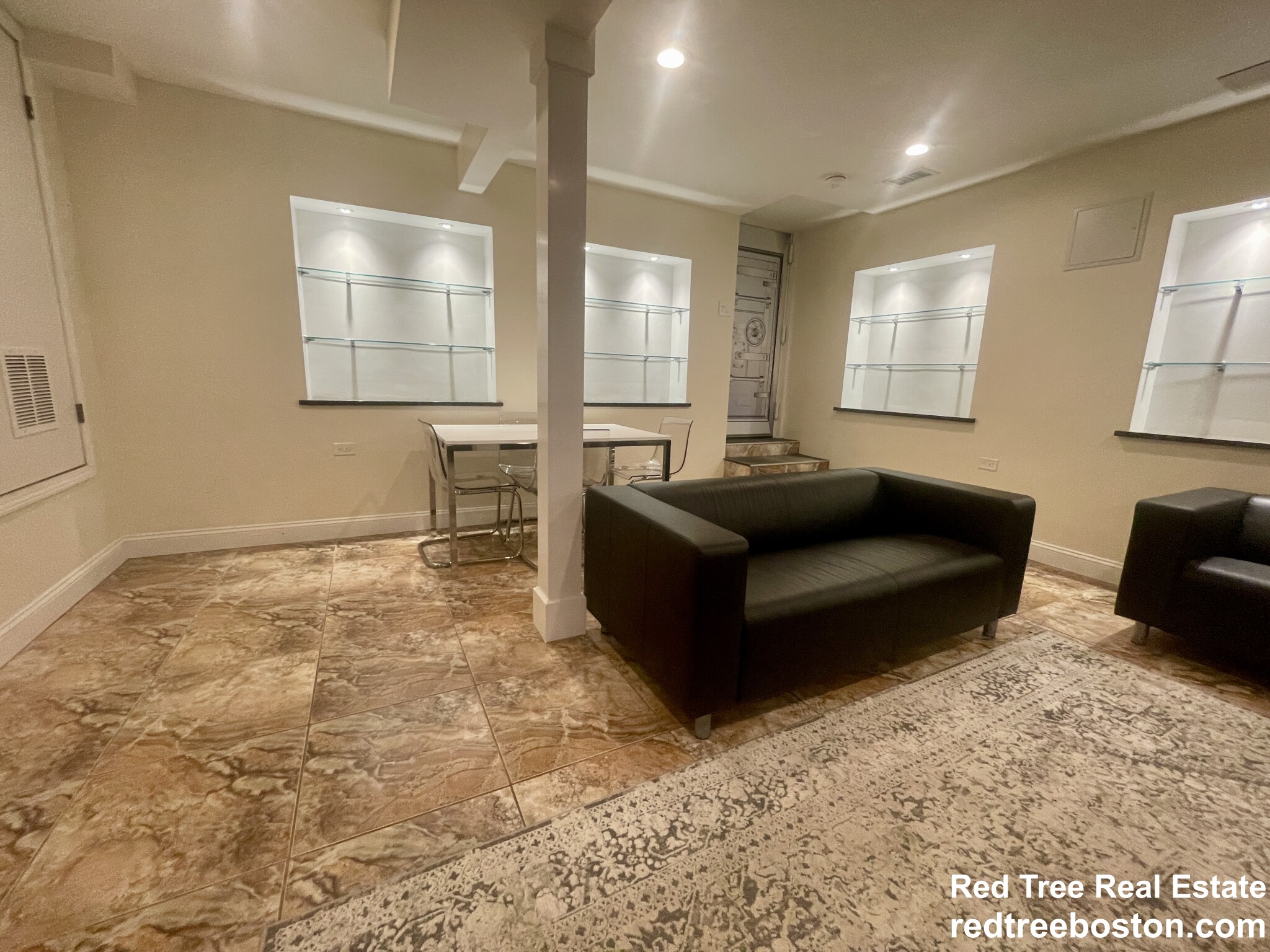 25 Saint Marys Ct, Brookline