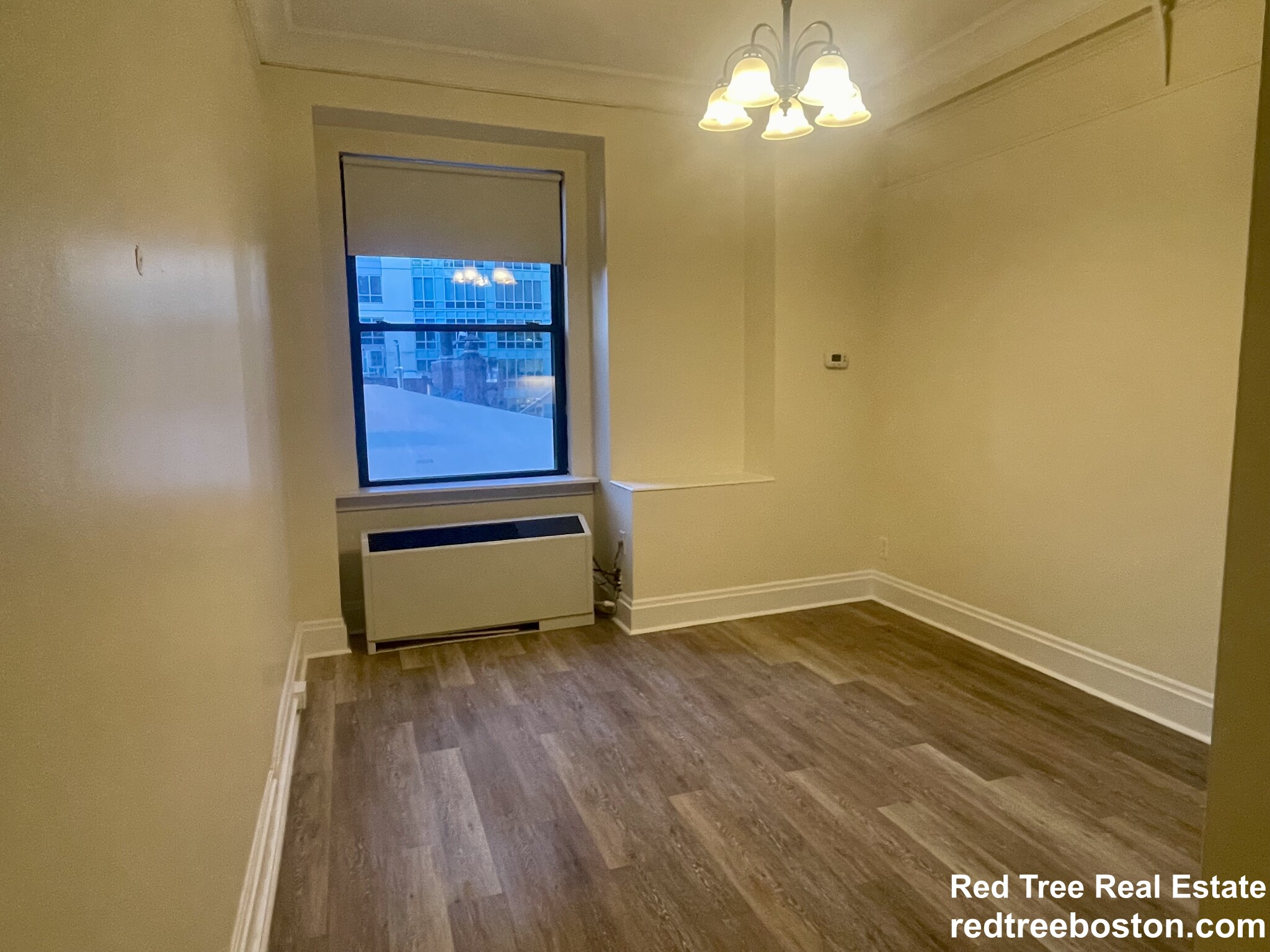 62 Boylston St, Midtown