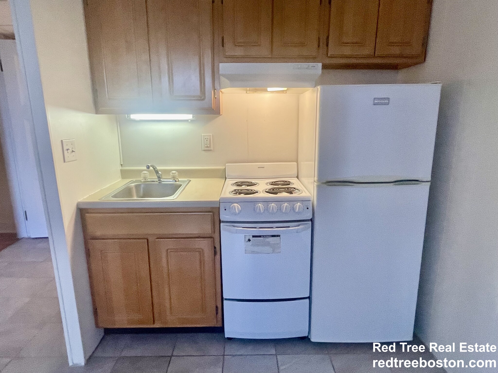 62 Boylston St, Midtown