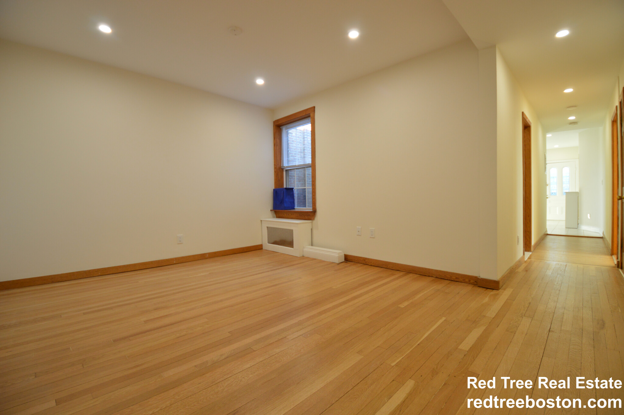 15 Green St, North Brookline