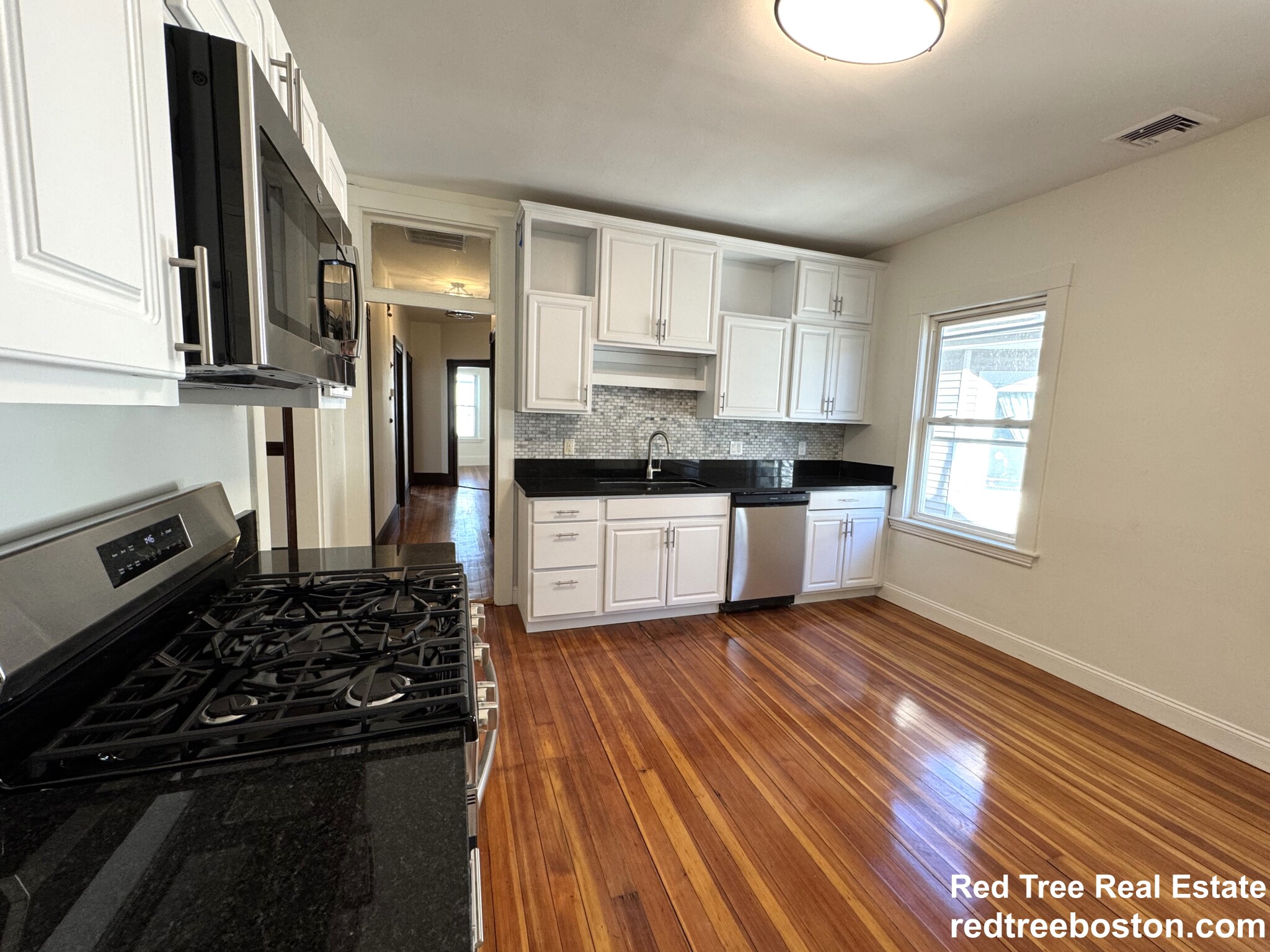 11 East Milton Rd, High Street Hill