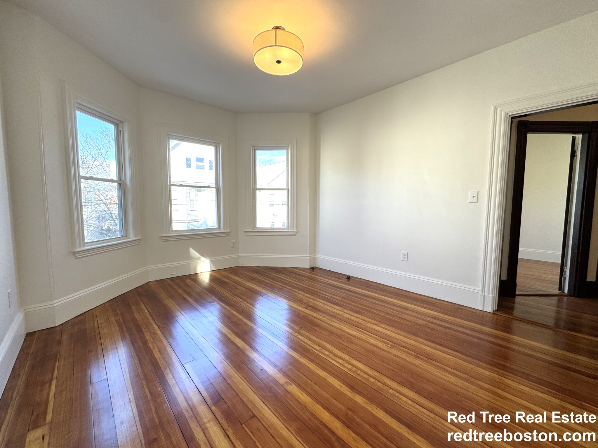 11 East Milton Rd, High Street Hill